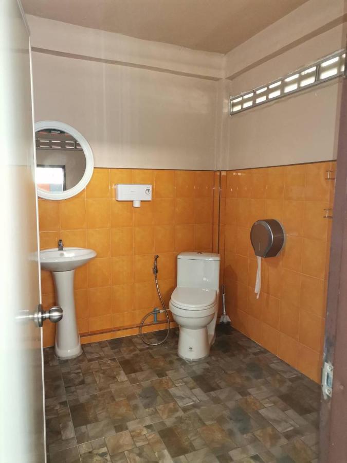 Milano Home Guesthouse Прачуап Кири Кан Екстериор снимка